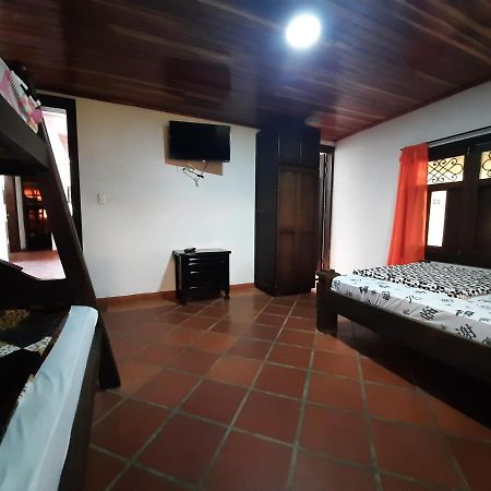 Finca Hotel La Fragata Санта-Роса-де-Кабаль Экстерьер фото