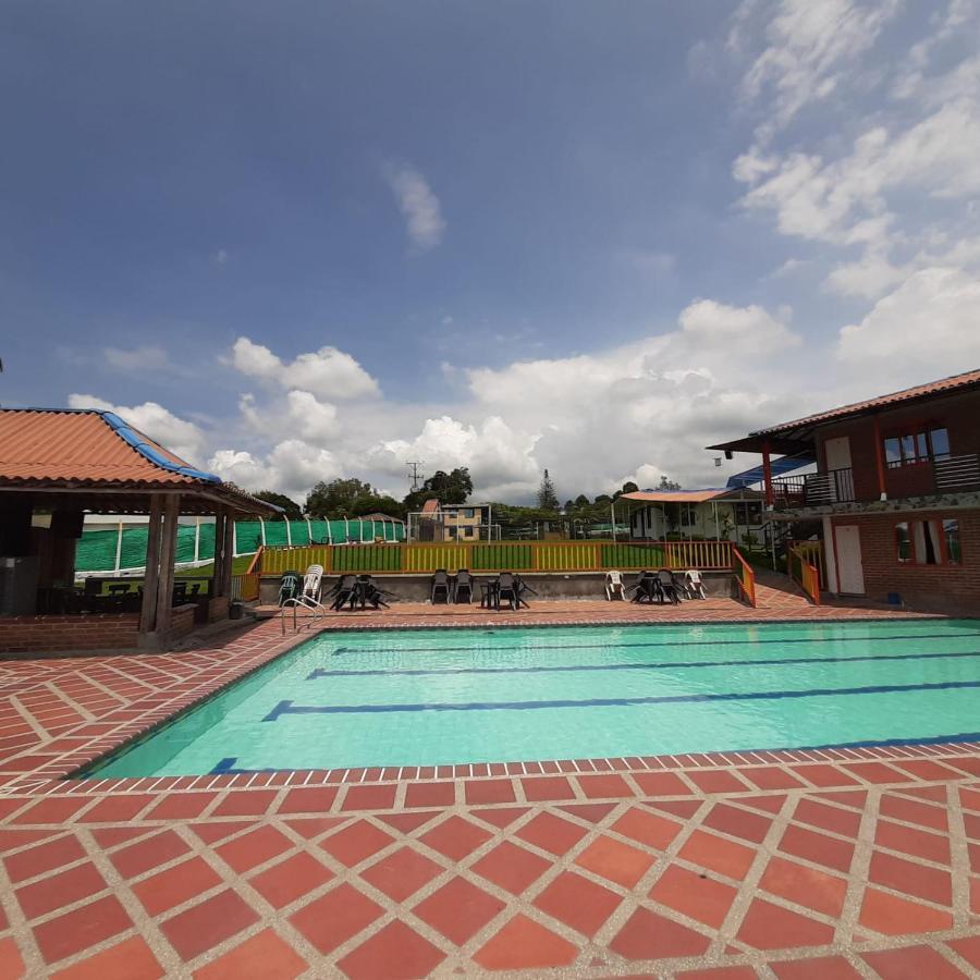 Finca Hotel La Fragata Санта-Роса-де-Кабаль Экстерьер фото