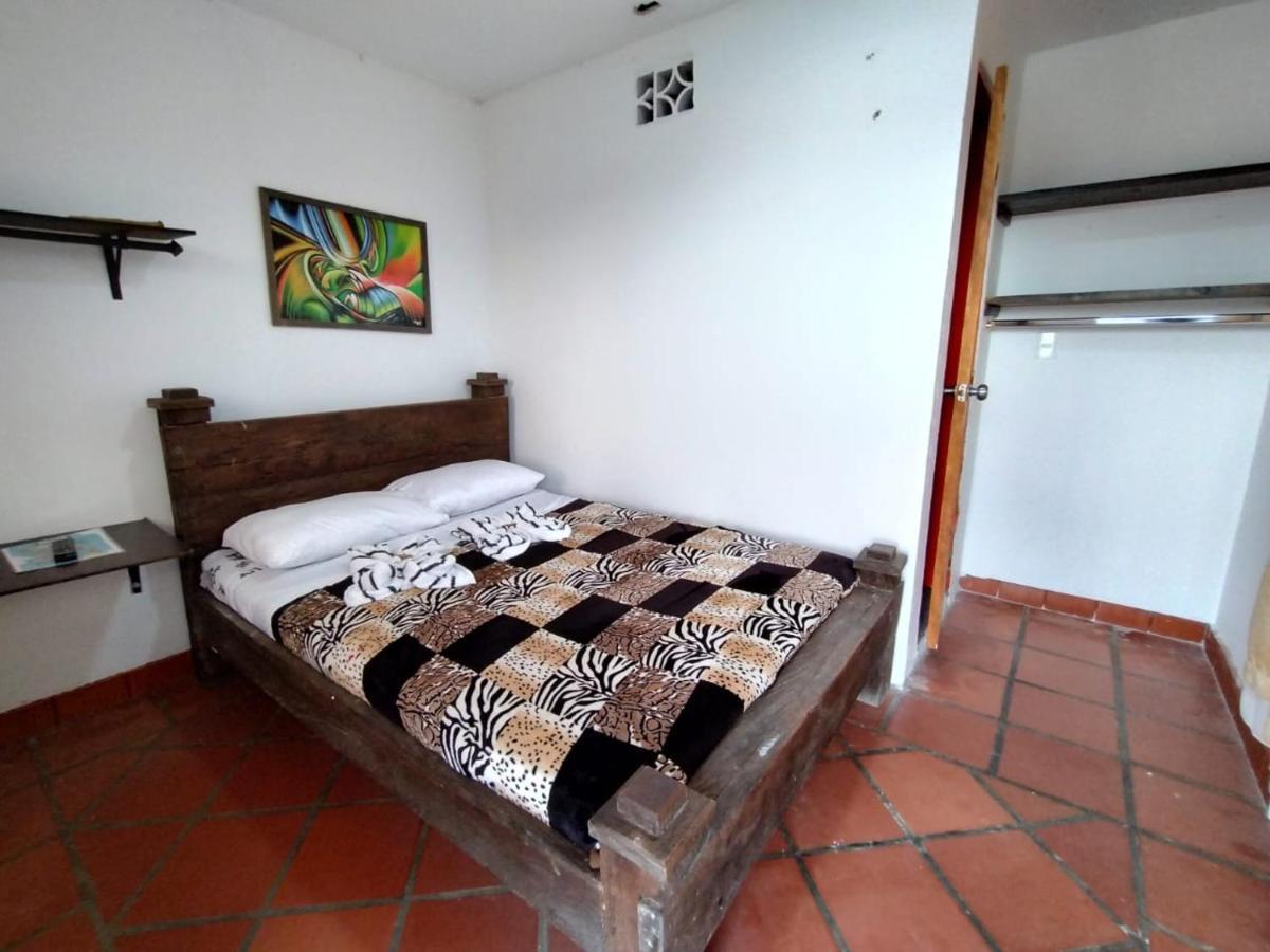 Finca Hotel La Fragata Санта-Роса-де-Кабаль Экстерьер фото
