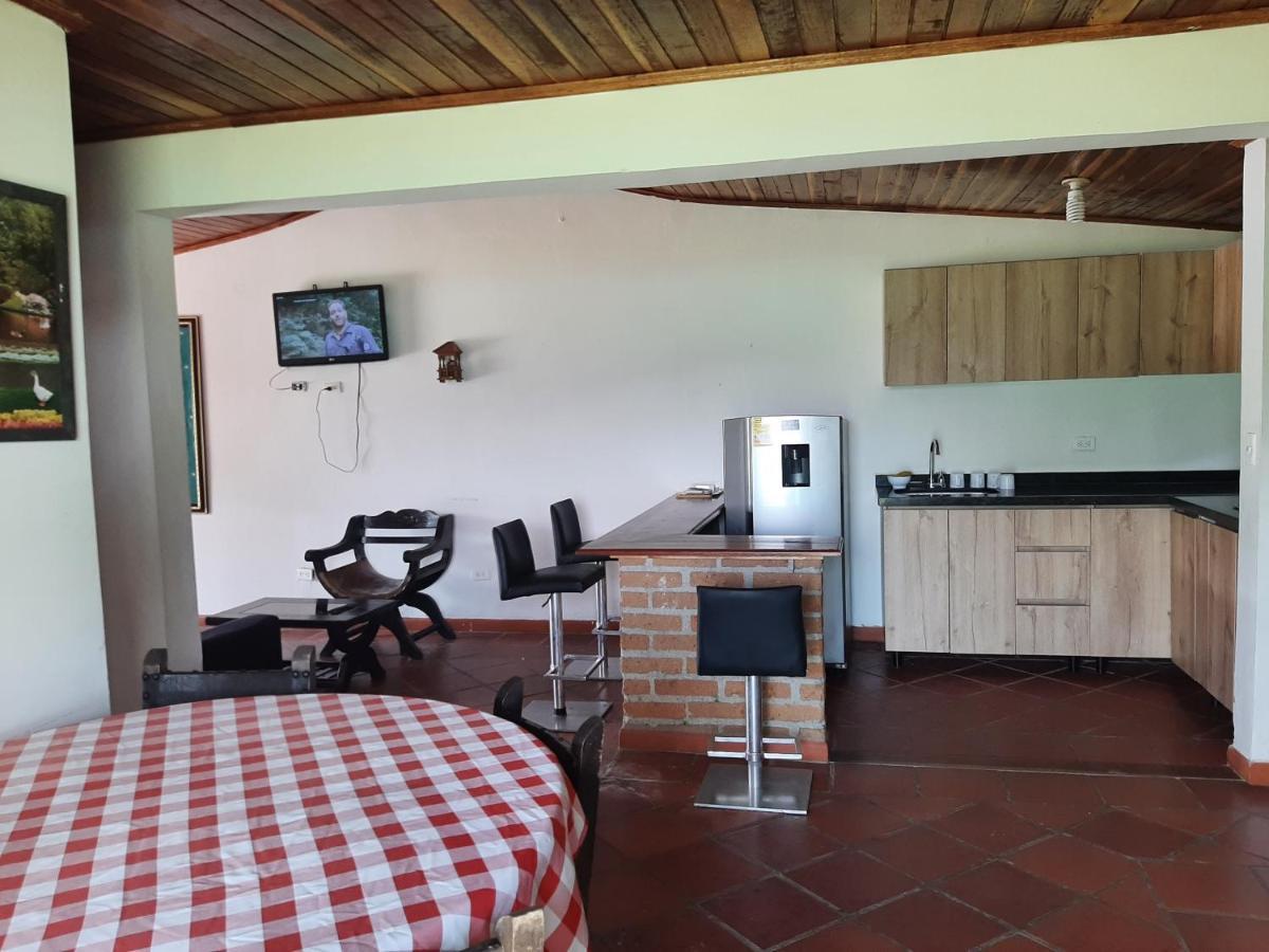 Finca Hotel La Fragata Санта-Роса-де-Кабаль Экстерьер фото